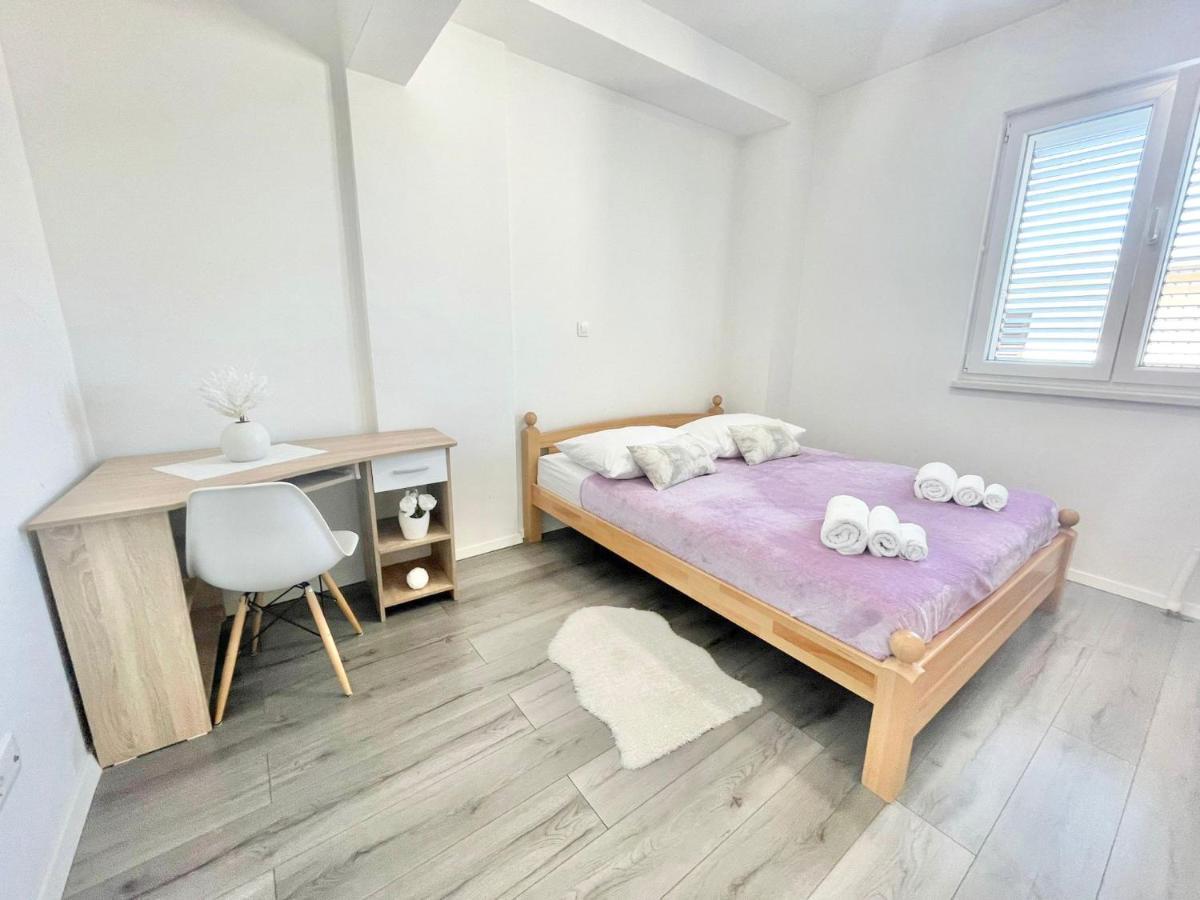 דירות ספליט Apartman Niko מראה חיצוני תמונה