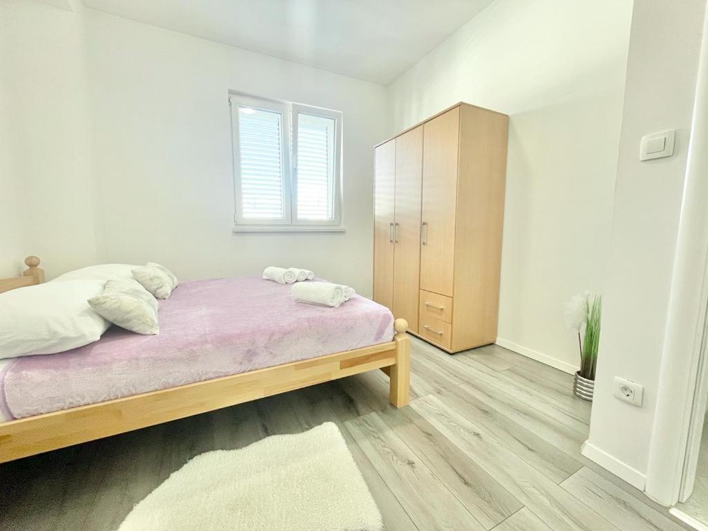 דירות ספליט Apartman Niko מראה חיצוני תמונה